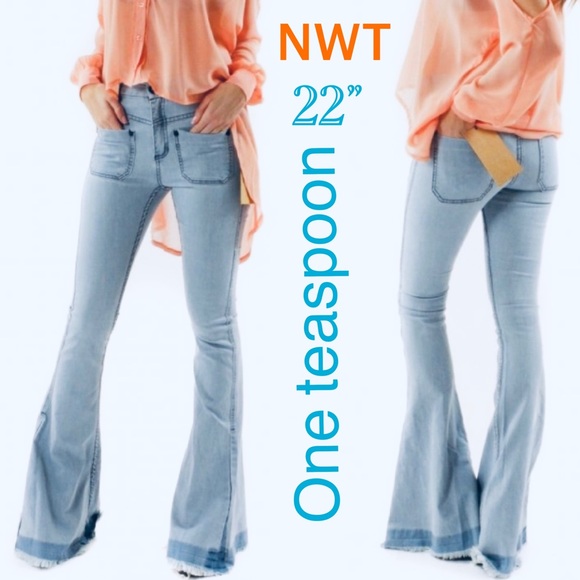 NWT 22” One teaspoon bell bottom flares Twiggy light blue jeans new with tags - Picture 4 of 16